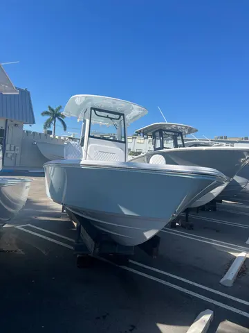2026 Sportsman Masters 247 Bay Boat, photo 1 in Pompano Beach, FL