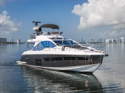2021 Azimut S6, photo 1 in Pompano Beach, FL