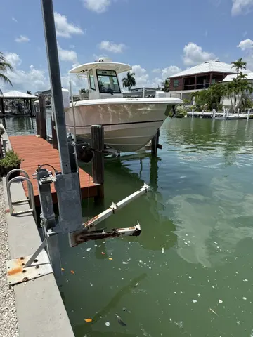 2018 Boston Whaler 280 Outrage, photo 1 in Marco Island, FL