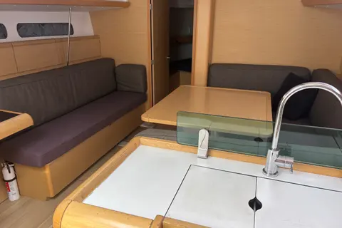 2017 Jeanneau Sun Odyssey 419, photo 1 in Miami, FL