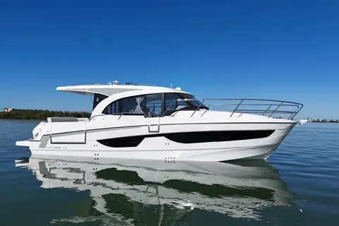 2026 Beneteau Antares 11, photo 1 in Sarasota, FL