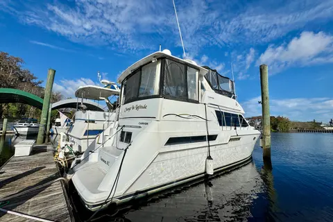 1997 Carver 405 Aft Cabin Motor Yacht, photo 1 in DeLand, FL