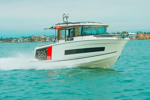 2027 Jeanneau NC Sport 895, photo 1 in Saint Petersburg, FL