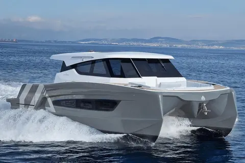 2027 Aventura 38 Sport Coupe, photo 1 in Miami, FL