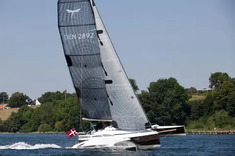 2027 Dragonfly 28, photo 1 in Pensacola, FL