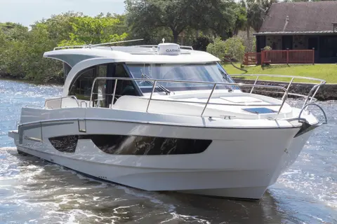 2023 Beneteau Antares 11, photo 1 in Fort Lauderdale, FL