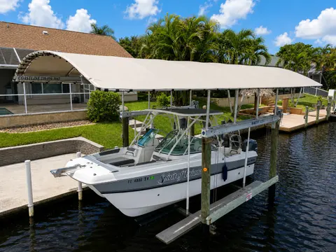 2020 World Cat 230 DC, photo 1 in Cape Coral, FL