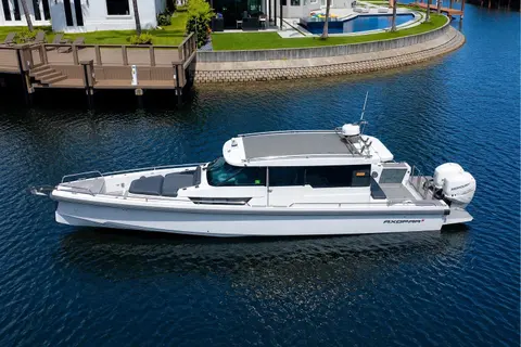 2018 Axopar 37 Sports Cabin, photo 1 in Hollywood, FL