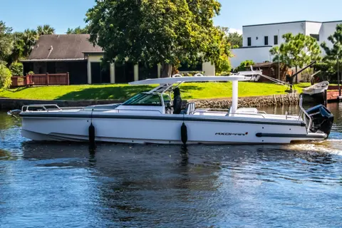 2024 Axopar 37 Sun-Top, photo 1 in Fort Lauderdale, FL