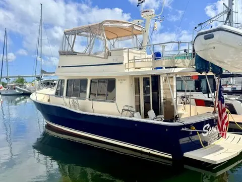 2004 Mainship 400 Trawler, photo 1 in Port Charlotte, FL