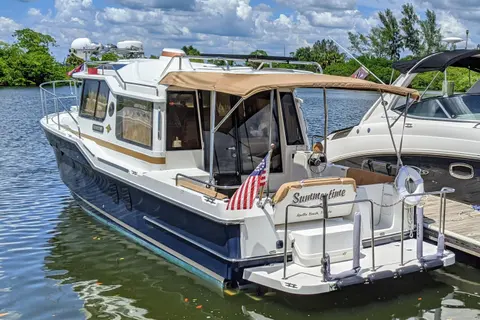 2015 Ranger Tugs R-29 S, photo 1 in Apollo Beach, FL