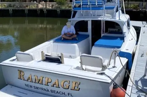 1976 Bertram 31 Flybridge Cruiser, photo 1 in New Smyrna Beach, FL