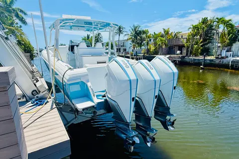 2003 Intrepid 377, photo 1 in Miami Beach, FL