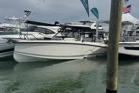 2027 Navan T30, photo 1 in St Petersburg, FL