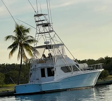 1990 Hatteras 45 Convertible, photo 1 in Miami, FL