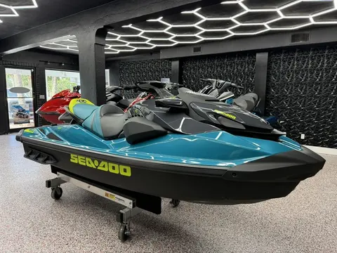 2026 Sea-Doo Wake 170, photo 1 in Tequesta, FL
