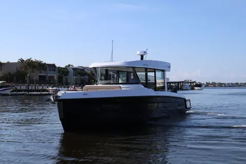 2026 Cruisers Yachts 38 VTR EC, photo 1 in Naples, FL