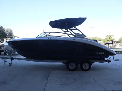 2026 Yamaha Boats 252SD, photo 1 in Longwood, FL