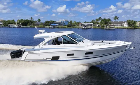 2021 Formula 38 SUPER SPORT CROSSOVER, photo 1 in Bonita Springs, FL