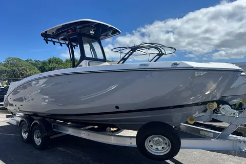 2026 Yamaha Boats 255 FSH Sport E, photo 1 in Key Largo, FL