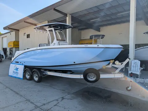 2026 Yamaha Boats 255 FSH Sport E, photo 1 in Naples, FL