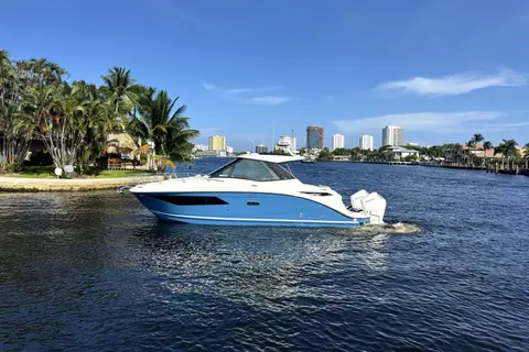 2027 Sea Ray Sundancer 320 Outboard, photo 1 in Pompano Beach, FL