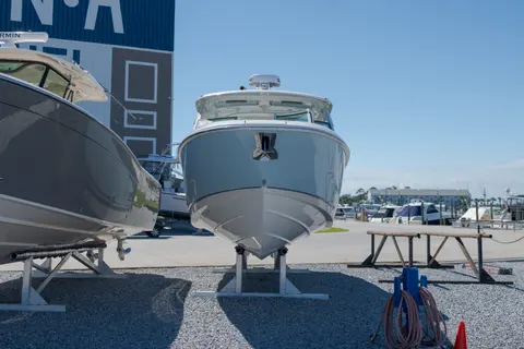 2025 Boston Whaler Vantage 320, photo 1 in Panama City, FL