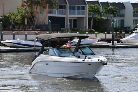 2026 Sea Ray SLX 260 Outboard, photo 1 in Naples, FL