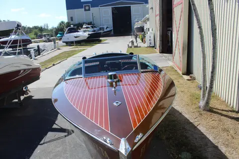 1997 Hacker-Craft 26' Runabout, photo 1 in Fort Myers Beach, FL