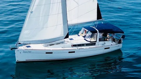 2015 Beneteau Oceanis 45, photo 1 in Stuart, FL