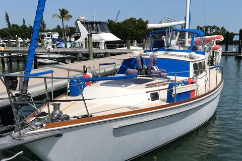 1980 Gulfstar 47 Sailmaster, photo 1 in St Petersburg, FL