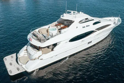 2004 Lazzara 106, photo 1 in Fort Lauderdale, FL