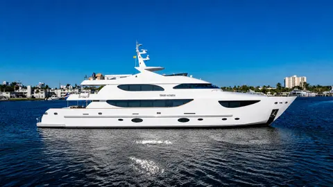 2011 Hargrave Tri-Deck, photo 1 in Fort Lauderdale, FL