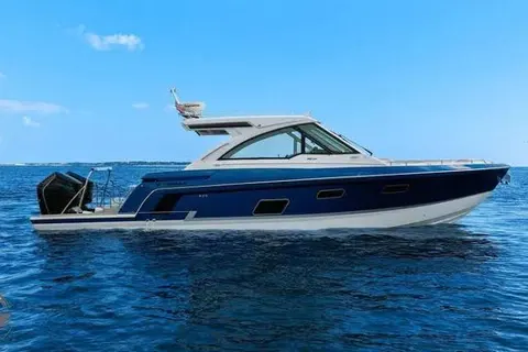2025 Formula 380 Super Sport Crossover OB, photo 1 in Pensacola, FL