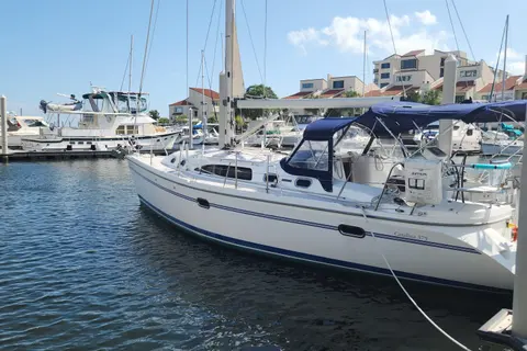 2011 Catalina 375, photo 1 in Pensacola, FL