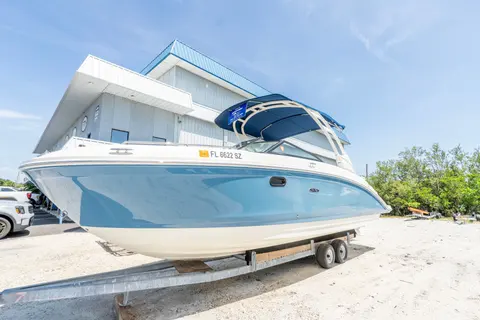 2021 Sea Ray 27 SDX, photo 1 in St Petersburg, FL