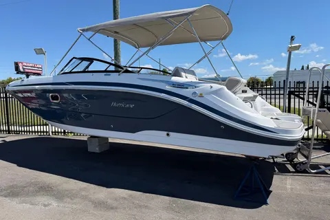 2026 Hurricane SunDeck 2600 OB, photo 1 in Hudson, FL