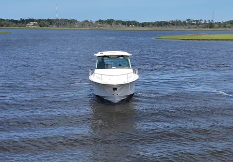 2026 Grady-White Express 340, photo 1 in Jacksonville Beach, FL
