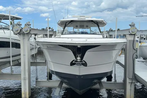 2025 Regal 38 SAV, photo 1 in Stuart, FL