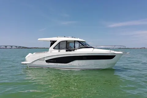 2026 Beneteau Antares 9 V2, photo 1 in Sarasota, FL