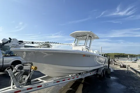 2023 Robalo 266 Cayman, photo 1 in Stuart, FL