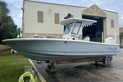 2024 Robalo 266 Cayman, photo 1 in Sarasota, FL