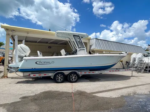 2023 Robalo 266 Cayman, photo 1 in Naples, FL