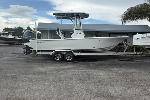 2027 Tidewater 2300 Carolina Bay, photo 1 in Stuart, FL