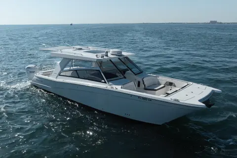 2024 World Cat 400 DC-X, photo 1 in Coconut Grove, FL