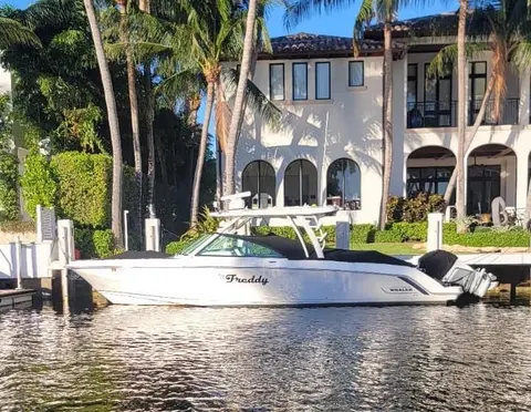 2021 Boston Whaler 320 Vantage, photo 1 in Fort Lauderdale, FL