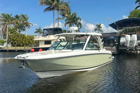 2018 Boston Whaler 320 Vantage, photo 1 in Fort Myers, FL