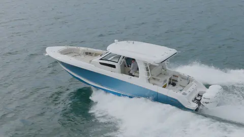2019 Boston Whaler 350 Realm, photo 1 in BAL HARBOUR, FL