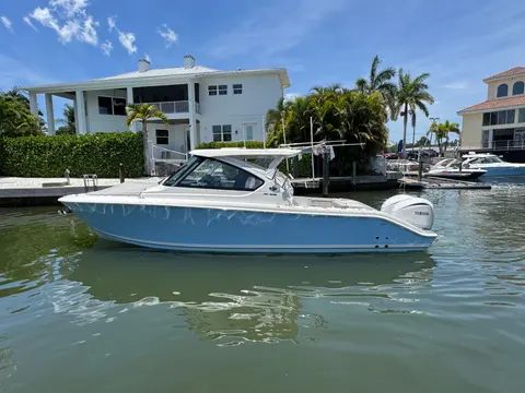 2024 Pursuit DC 306 Dual Console, photo 1 in Sarasota, FL