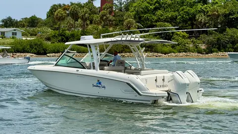 2024 Boston Whaler 320 Vantage, photo 1 in Jupiter, FL